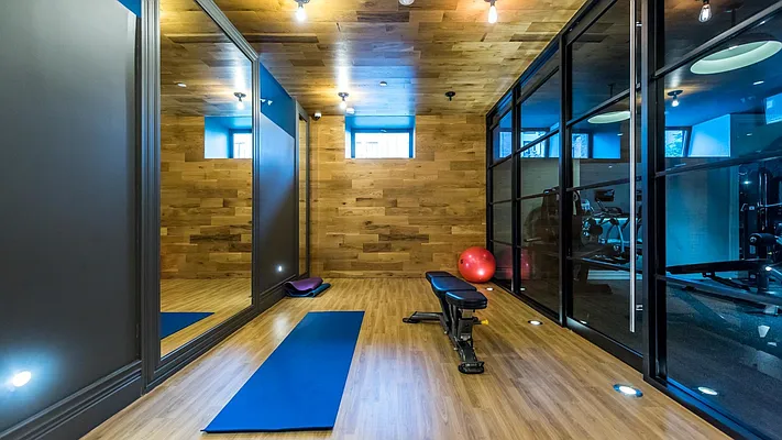 Rented by Nooklyn NYC LLC | media 31