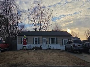 704 Lamplight Ln, Virginia Beach, VA 23452