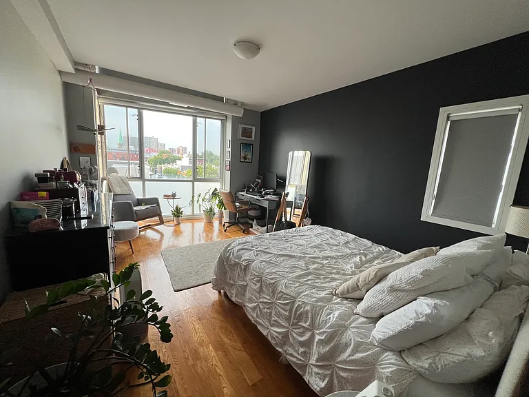 333 3rd St #Penthouse 2 — Photo 4
