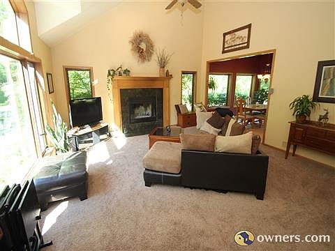 Great room, fireplace