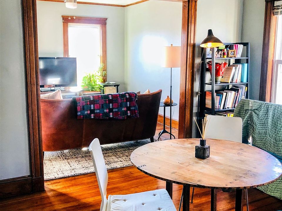 10-12 Mortimer Pl. #1 Somerville Shared Unit Photo 7