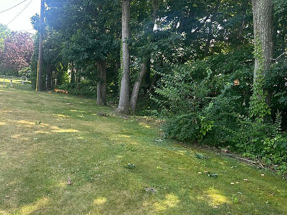 3rd image of 91 Laflin Rd
