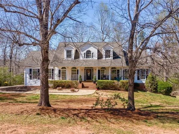 157 RIVERBEND Circle, Royston, GA 30662
