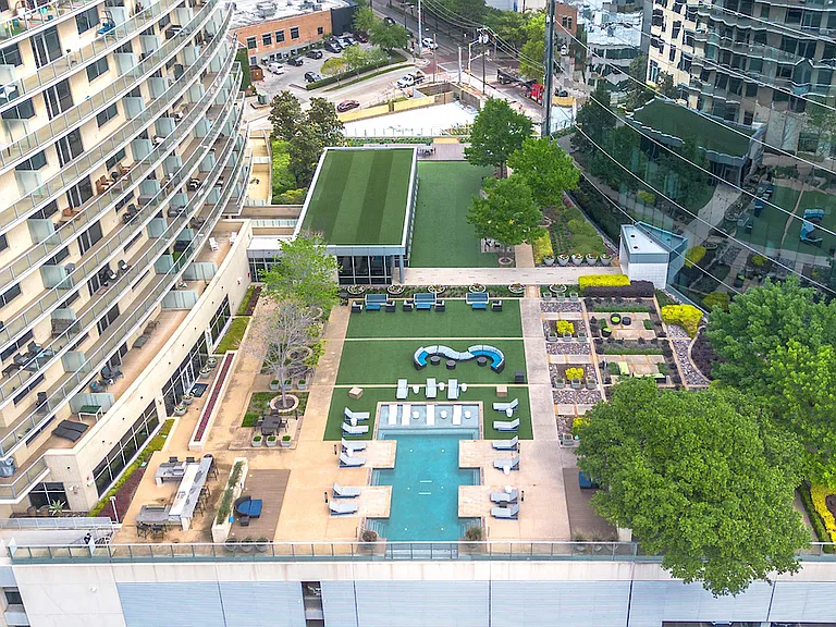 Amenity Deck