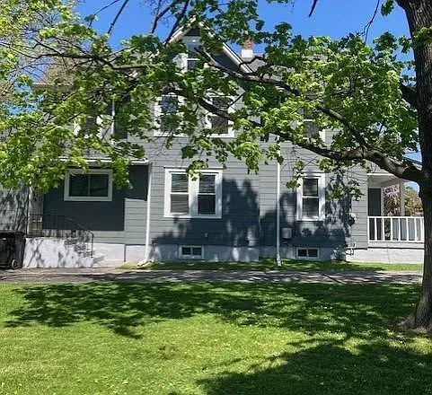 19 McClellan Ave — Photo 3