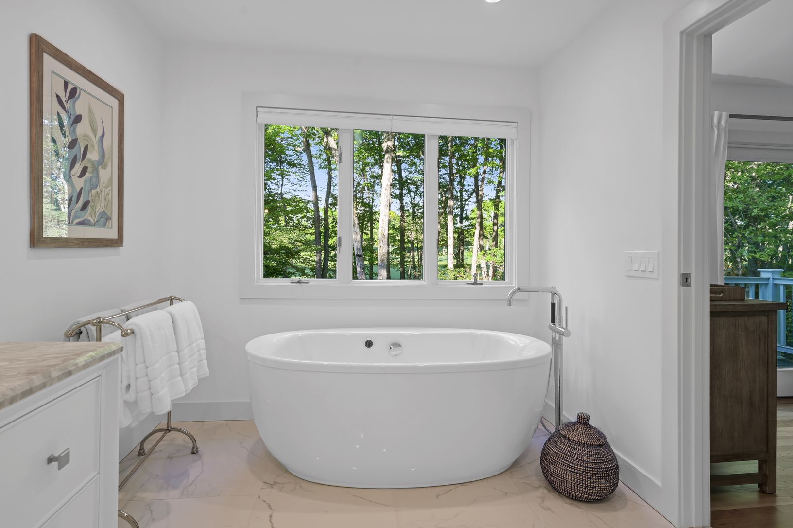  Soaking Tub