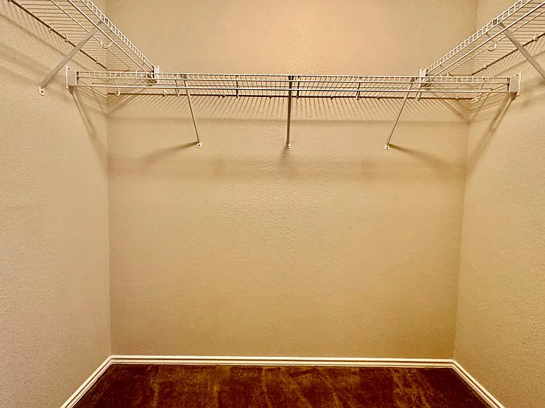 786 San Mateo — Photo 25