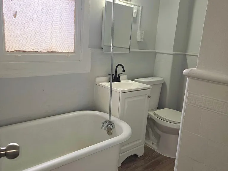 923 W Hamilton St — Photo 11