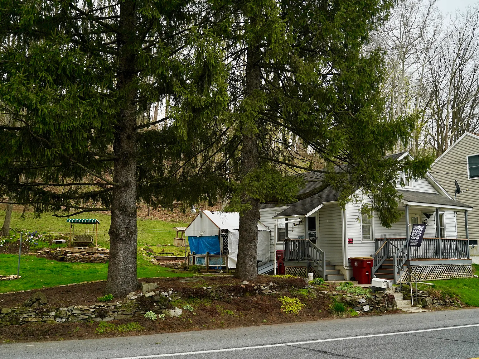 2 bed, 1200 sqft, $2,400 — Photo 1