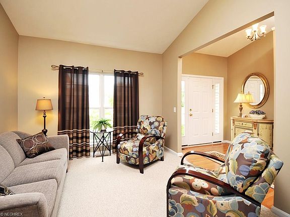 3rd image of 37165 Stone Creek Dr