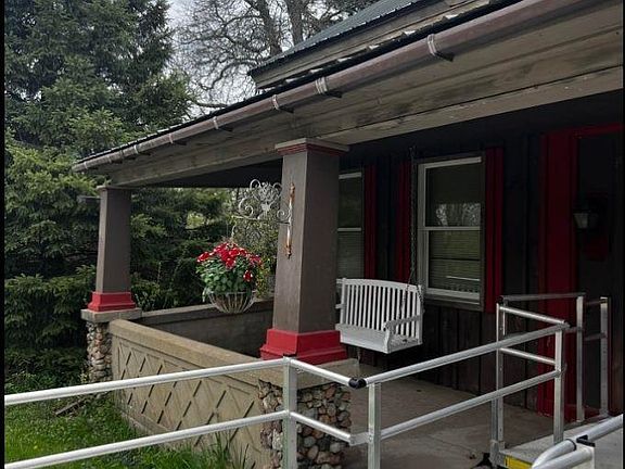2nd image of 2409 County Road 35
