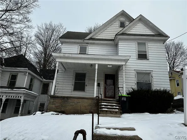 25 Benedict Ave, Ilion, NY 13357