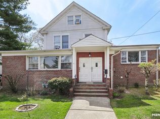416 Bluff Rd, Fort Lee, NJ 07024
