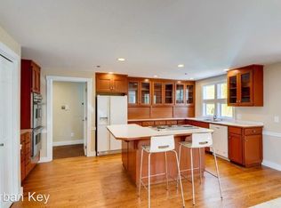 10254 Marine View Dr SW, Seattle, WA 98146