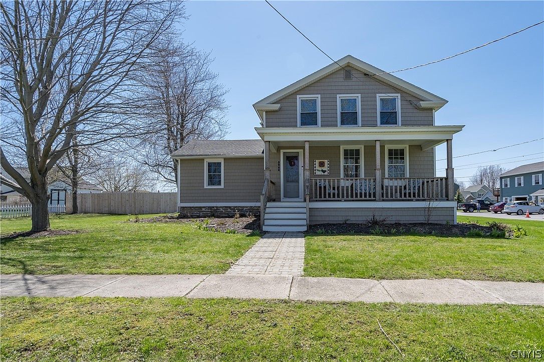 305 W Washington St, Sackets Harbor, NY 13685 Zillow