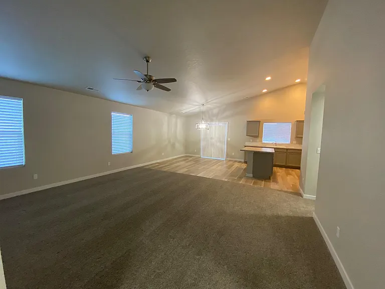 2882 N Klemmer Ave — Photo 8