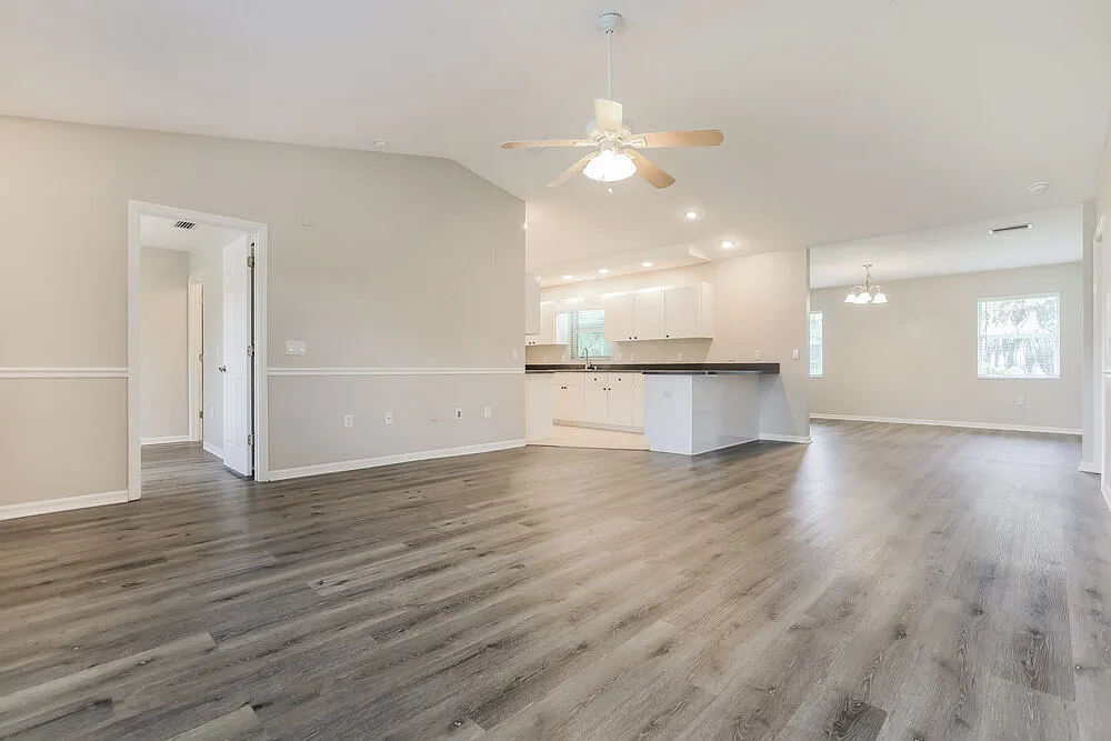 3 bed, 2.0 bath, 1622 sqft, $2,180 — Photo 4