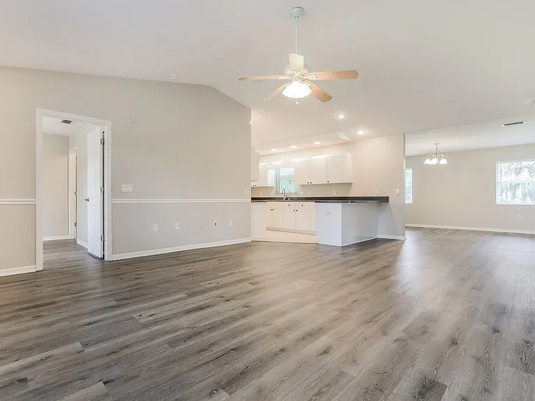 5905 Humkey St — Photo 4