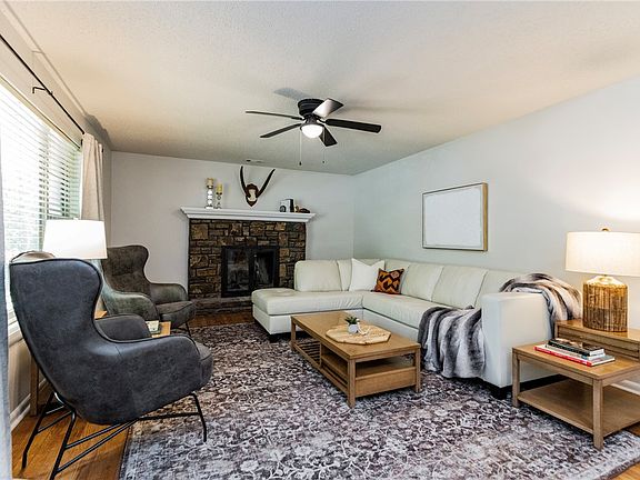 4th image of 708 N Fowler Ave