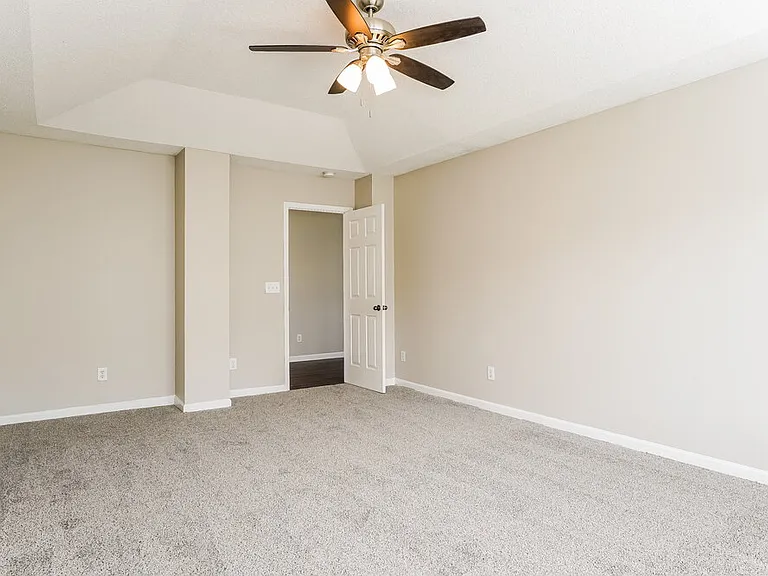 1101 Tellis Dr — Photo 11