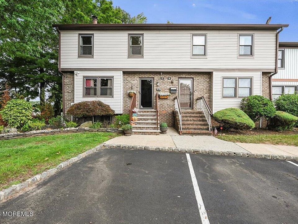 1st image of 27 Highview Drive #27