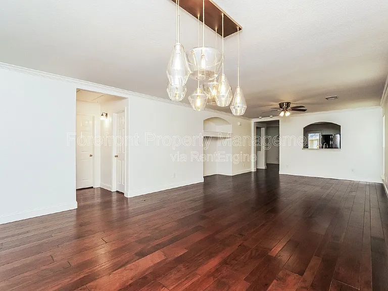 539 Willow Grove Dr — Photo 5