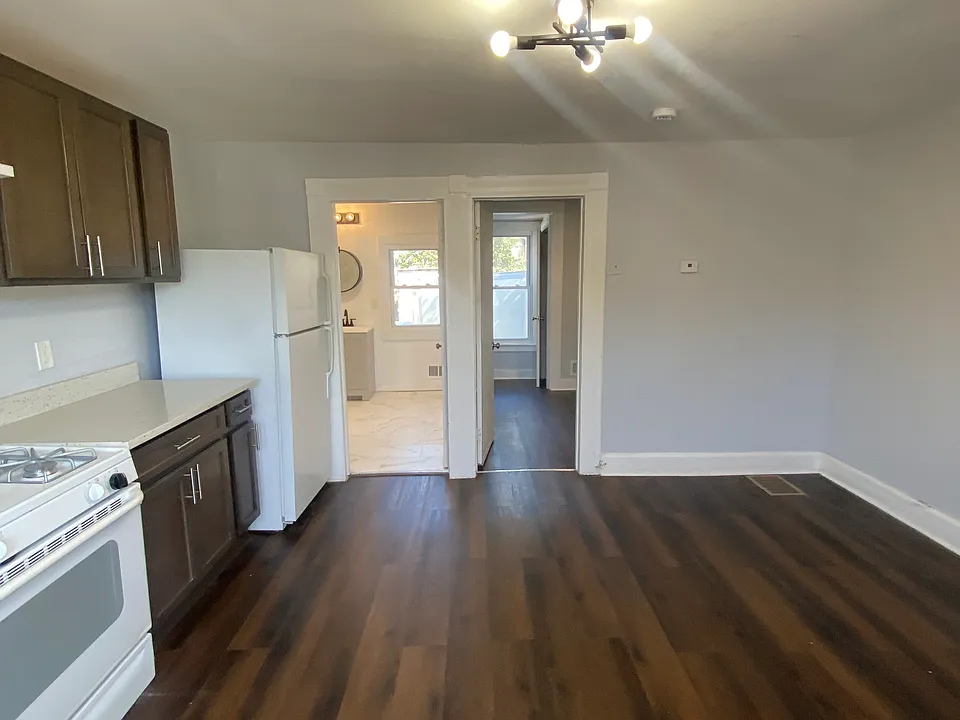 257 New St #1