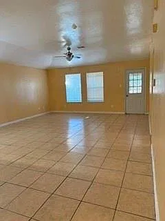 4 bed, 2.0 bath, 1550 sqft, $1,800 — Photo 2