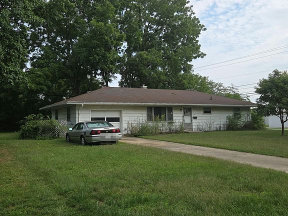 3rd image of 705 Brookside Dr