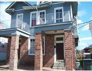 1st image of 2117 Robert St
