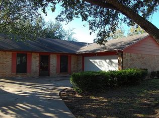 4802 Dolphin St, Bay City, TX 77414