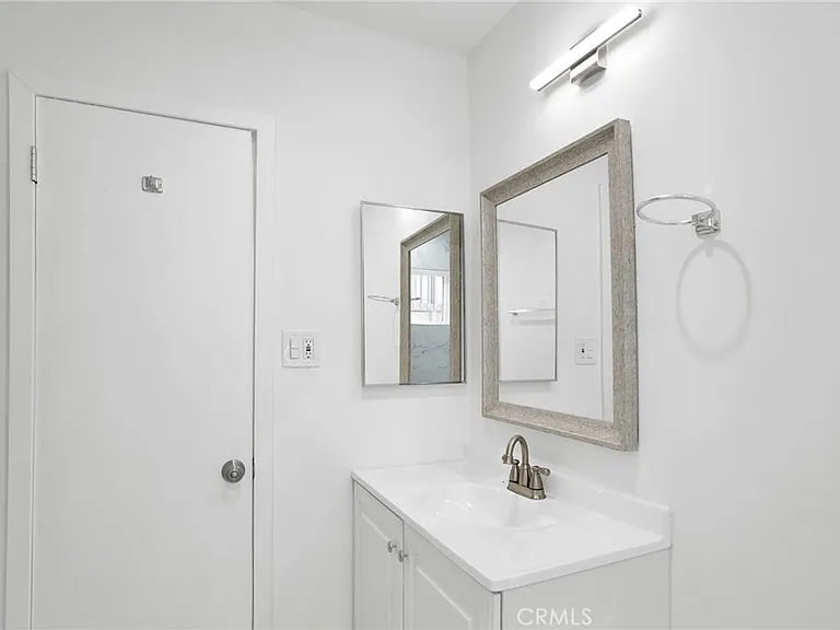 13018 Valleyheart Dr #8 — Photo 11
