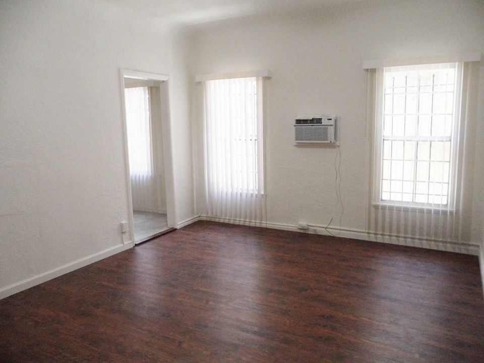 1st image of 1314 Sutherland St APT 106