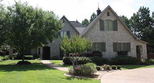 1st image of 2 Sandy Creek Dr
