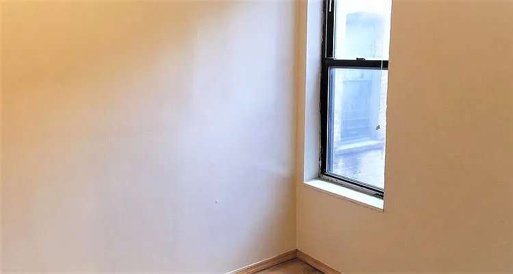 Rented by Virtual Real Estate | media 8