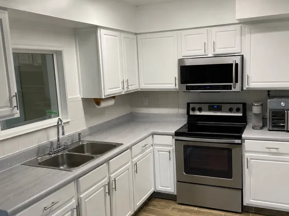 2856 Beachwood Blvd, Jacksonville, FL 32246