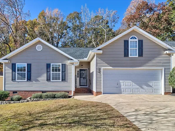 204 Kwanzan Dr, Lexington, SC 29072