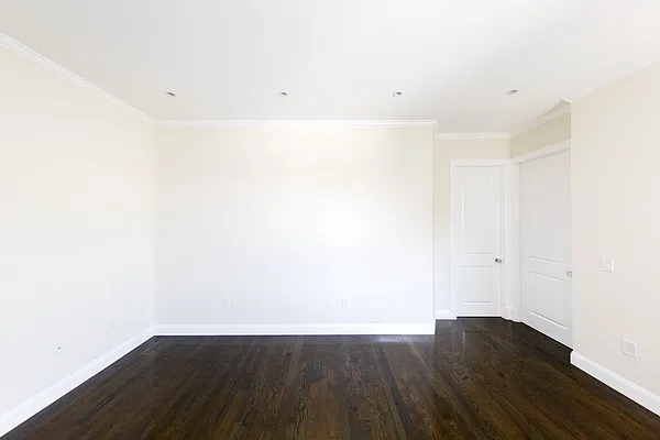 Rented by Avenues Real Estate | media 40