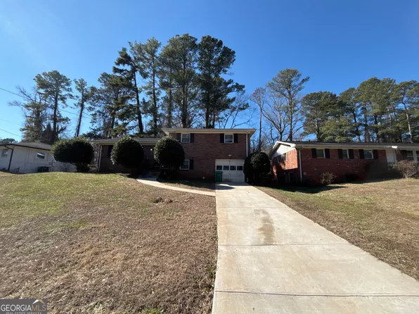 3673 Glen Falls Dr, Decatur, GA 30032