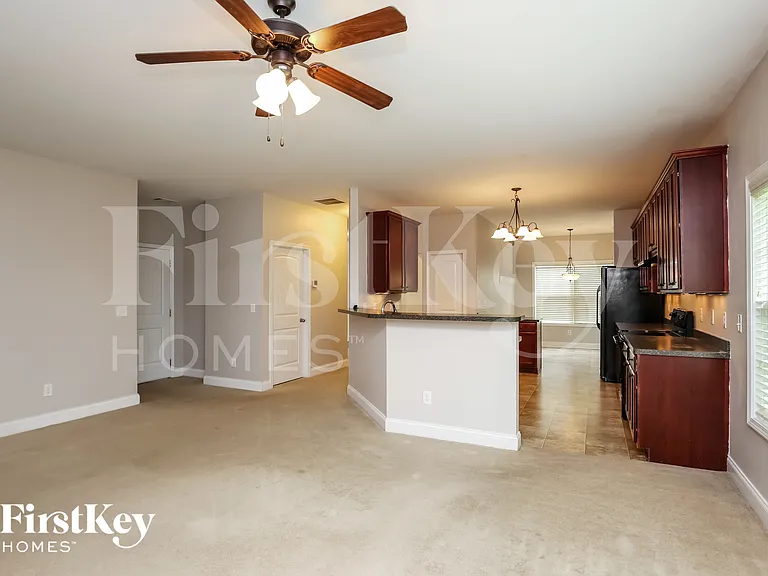6310 Spring Cove Dr — Photo 5