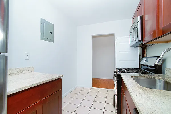 Rented by Living New York | media 12