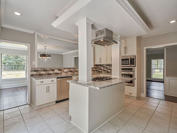 4th image of 34503 Bernice Dr