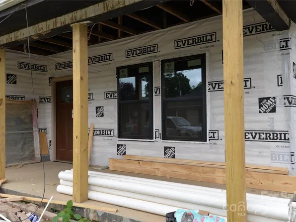 136 Edwards Ave, Swannanoa, NC 28778