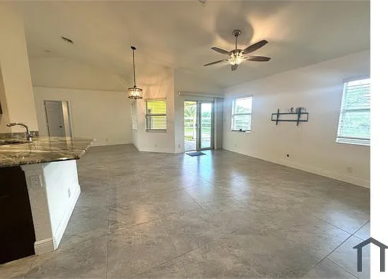 12522 Hamlin Blvd — Photo 6
