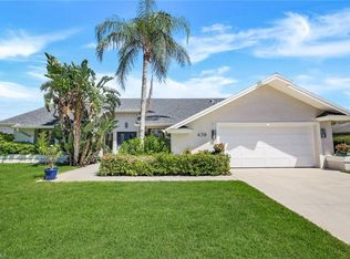 430 Cypress Way E, Naples, FL 34110