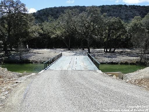 3rd image of 12.2+/- ACRES Upper Cibolo Creek Road