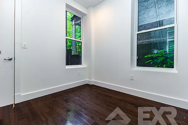 Rented by EXR | media 41