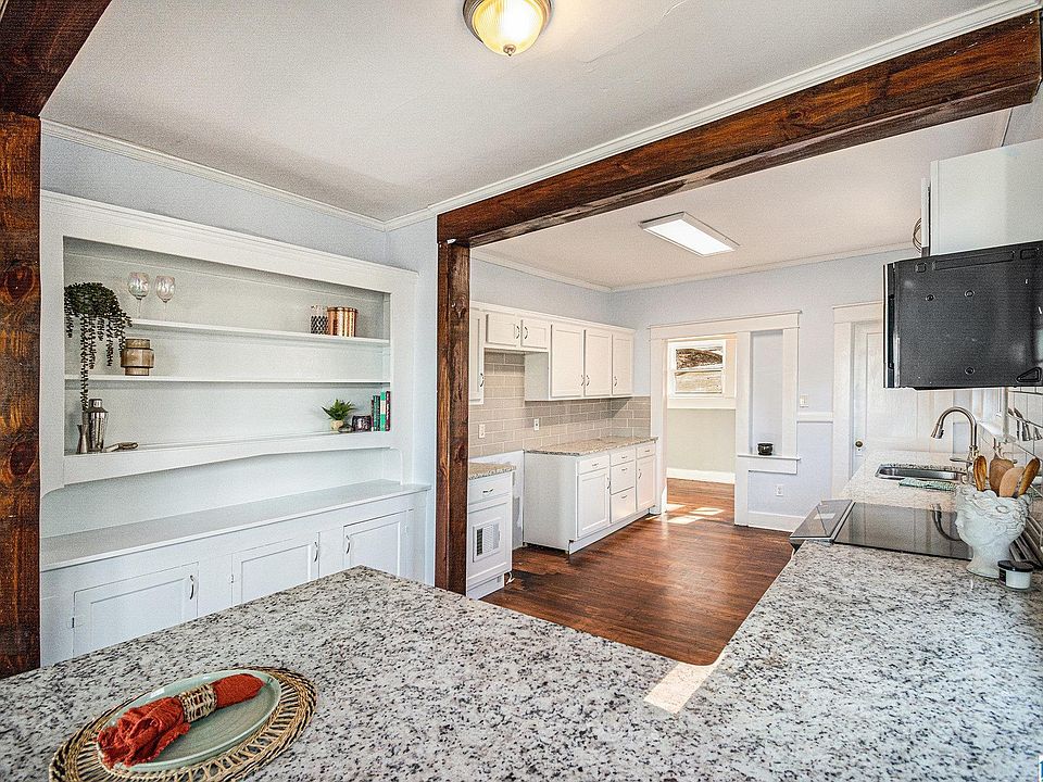 1st image of 1173 18th Ave S