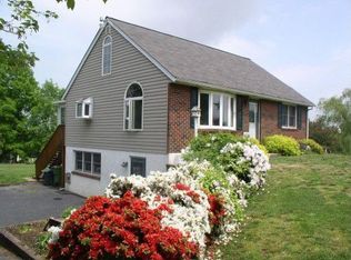 65 Roberts Cir, Pottstown, PA 19465