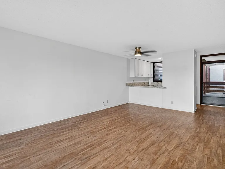 1015 Aoloa Pl — Photo 10